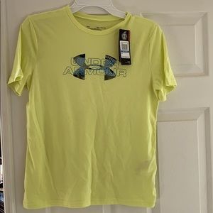 YXL boys under Armour tee